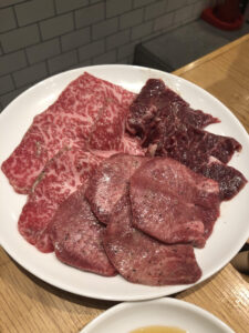 焼肉のお肉盛り合わせ